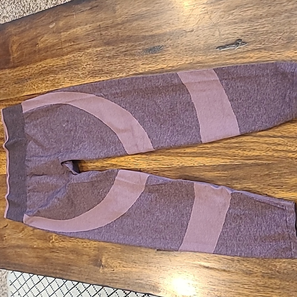 VS PINK Seamless Ankle Length Leggings Med